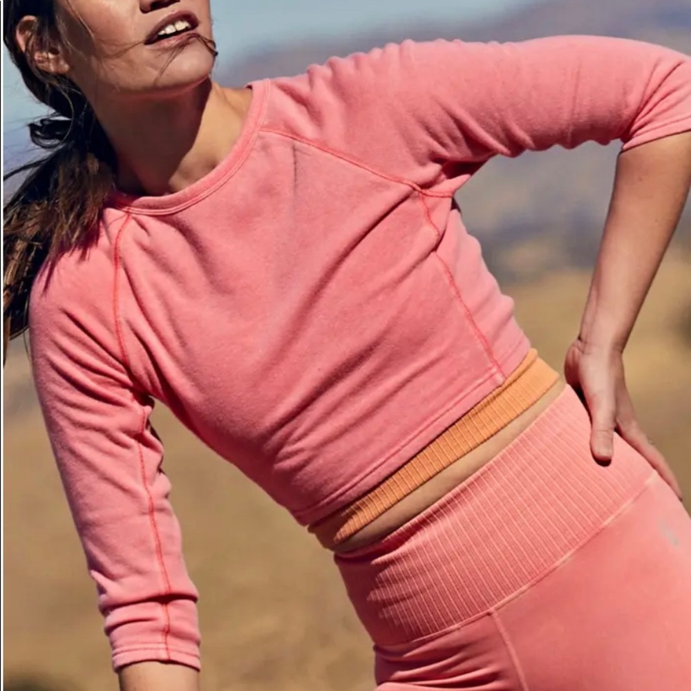 FREE PEOPLE FP MOVEMENT Circle Back Crop Top size S NWT color Coral lipstick - Picture 3 of 9